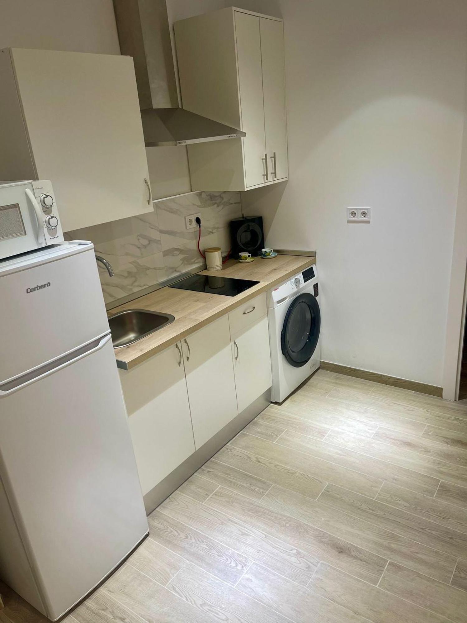 Appartement Mellis - Maria Zambrano Train Station & Bus *